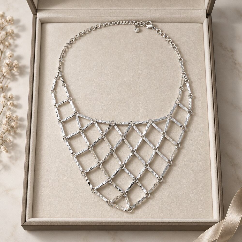 Vintage New Discontinued Premier Designs Silver Statement Lattice Necklace